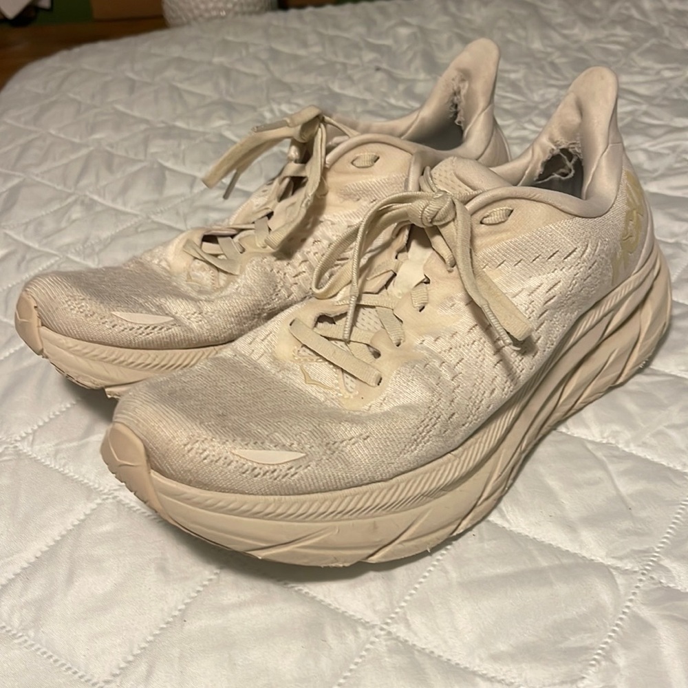 Hoka Clifton 8